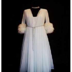 1940s Powder Blue Piegnoir Set: Le Vieux London